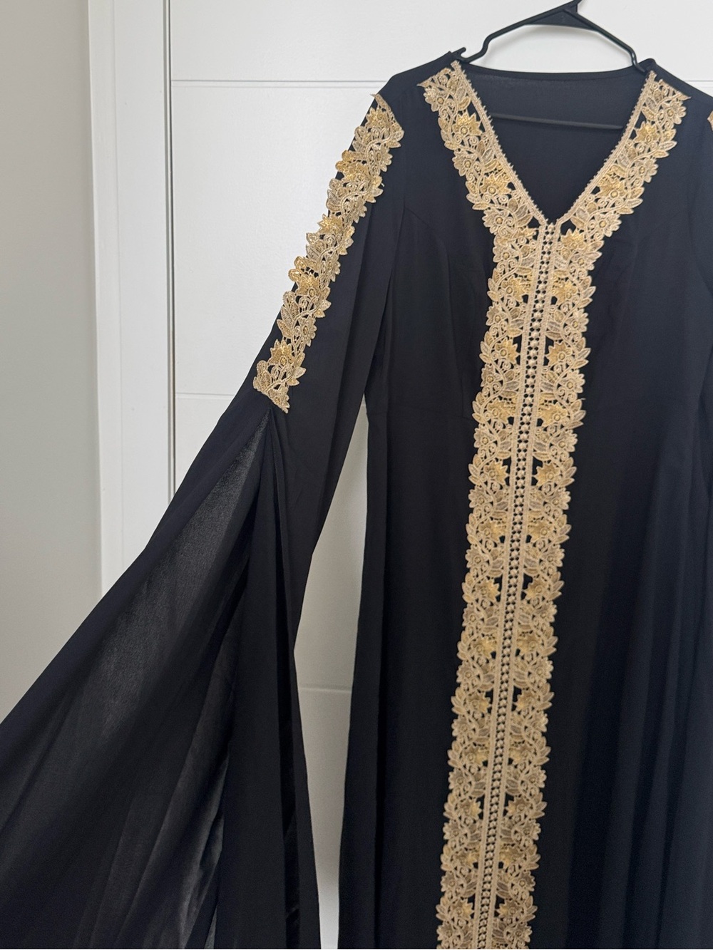 SHEIN Black Long Embroidered Kaftan with Gold Trim - Picture 4 of 4